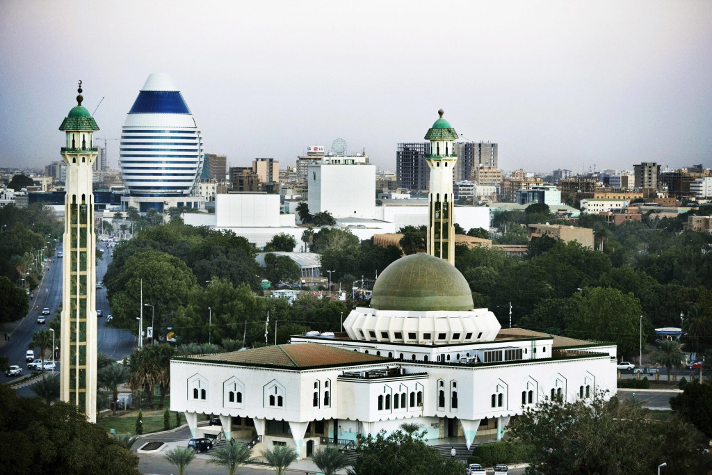 الصورة من موقع: http://worldccp.com/photo/khartoum/sudan/02/default.html